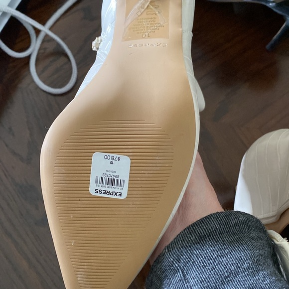 Express off white booties - Picture 4 of 5